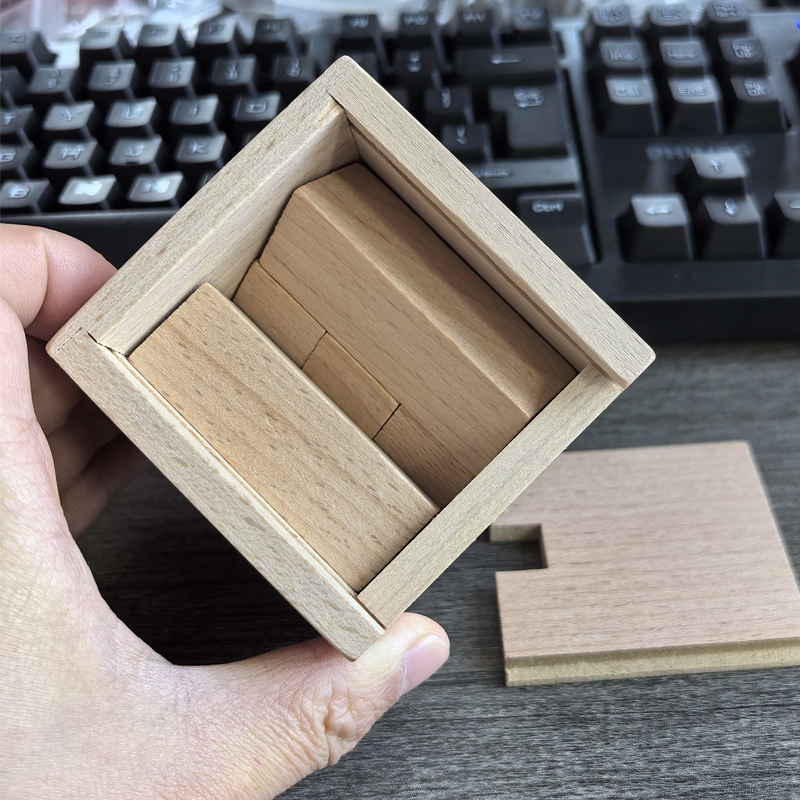 マジック IQ 斜め配置ブロック木製パズルボックス大人子供向 - Woodworking Jigsaw のレビューと価格